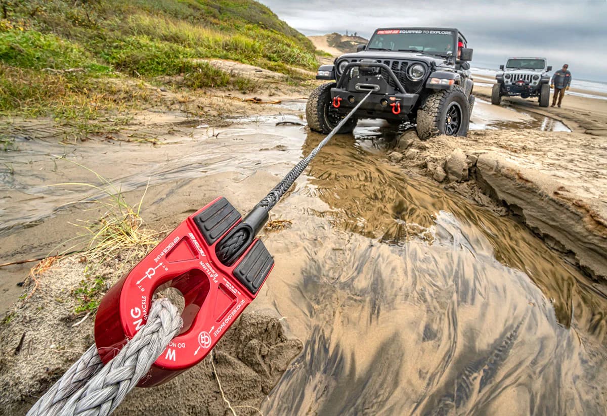Factor 55 FlatLink E Winch Shackle Hitch